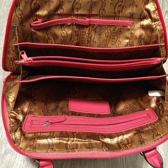 100% Genuine Leather Purse - Picture 7 of 8